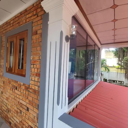 Chandra Holiday Home Діквелла Екстер'єр фото